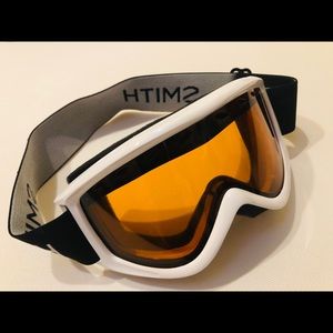 SMITH Snow Goggles (Women’s Ski/Snowboard)